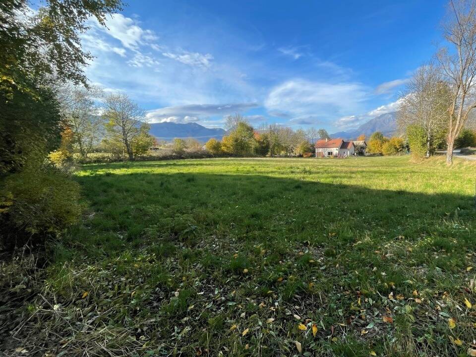 Terrain à FOREST-SAINT-JULIEN