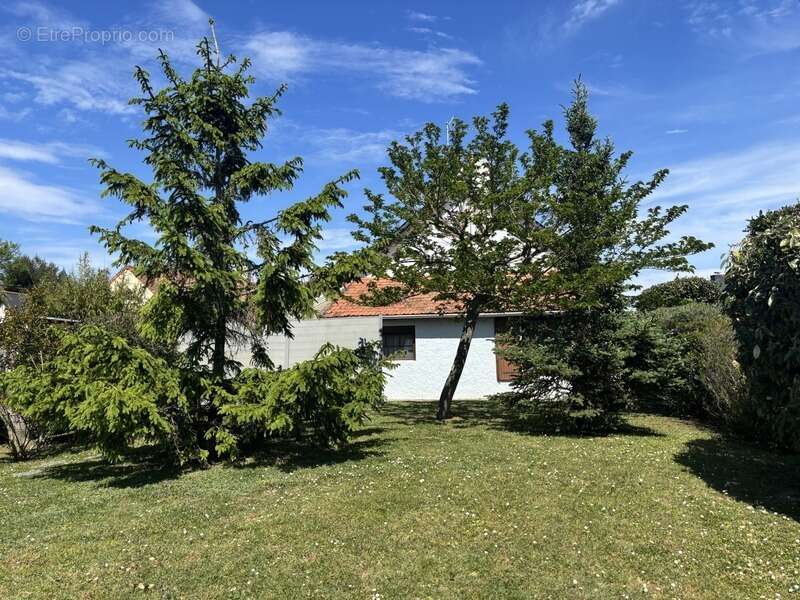 Maison - 5 chambres - proche plage - photo 2