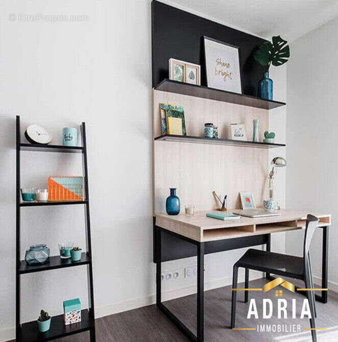 Appartement à SENE