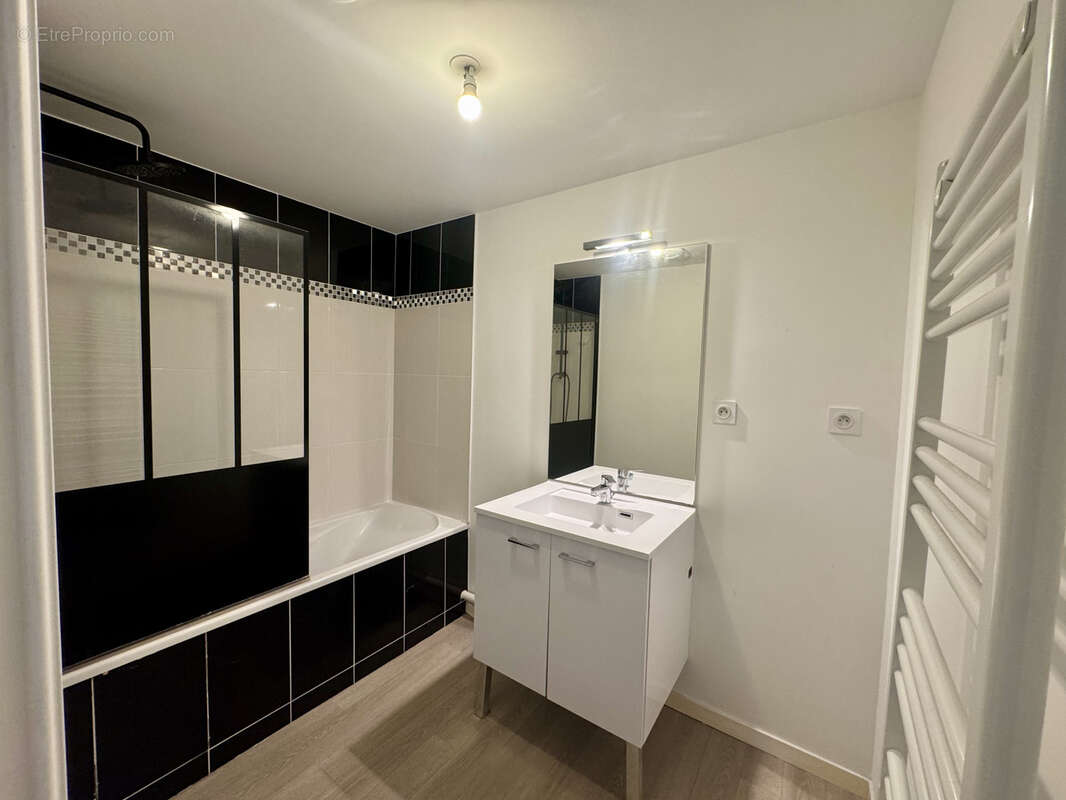 Appartement à ORGERES