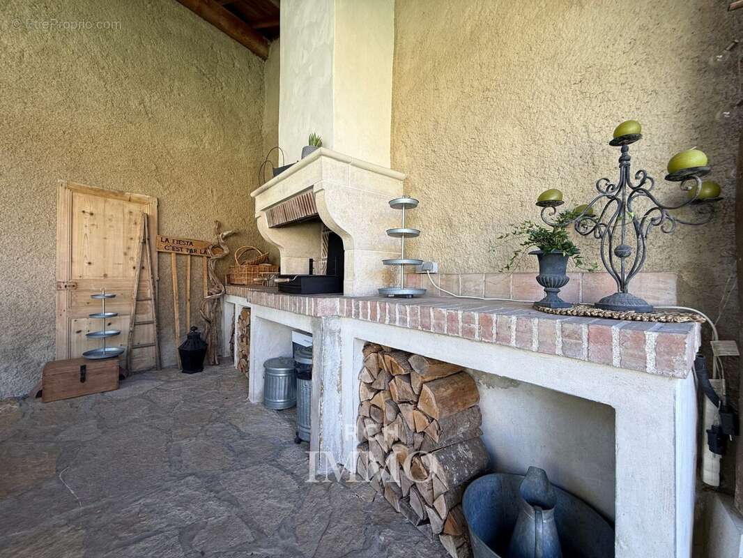 Maison à OYTIER-SAINT-OBLAS