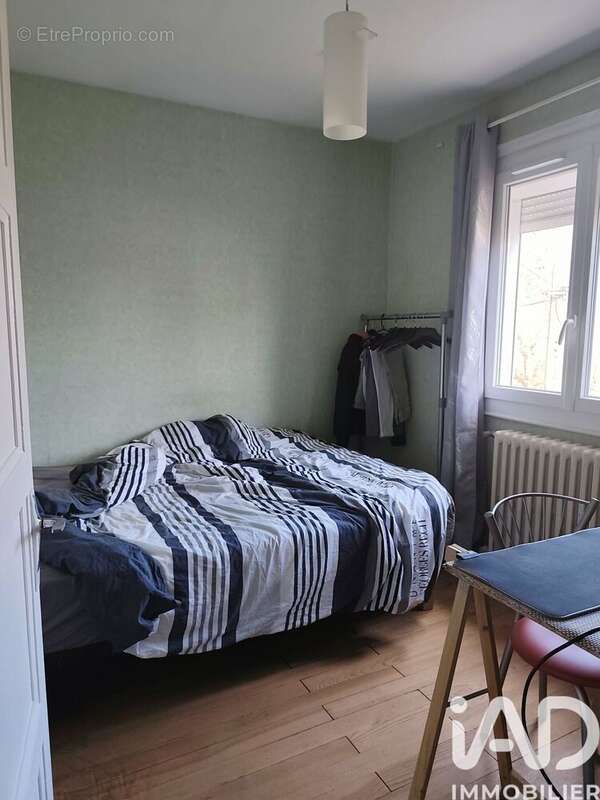 Maison 83 m² à La Clayette  - photo 6
