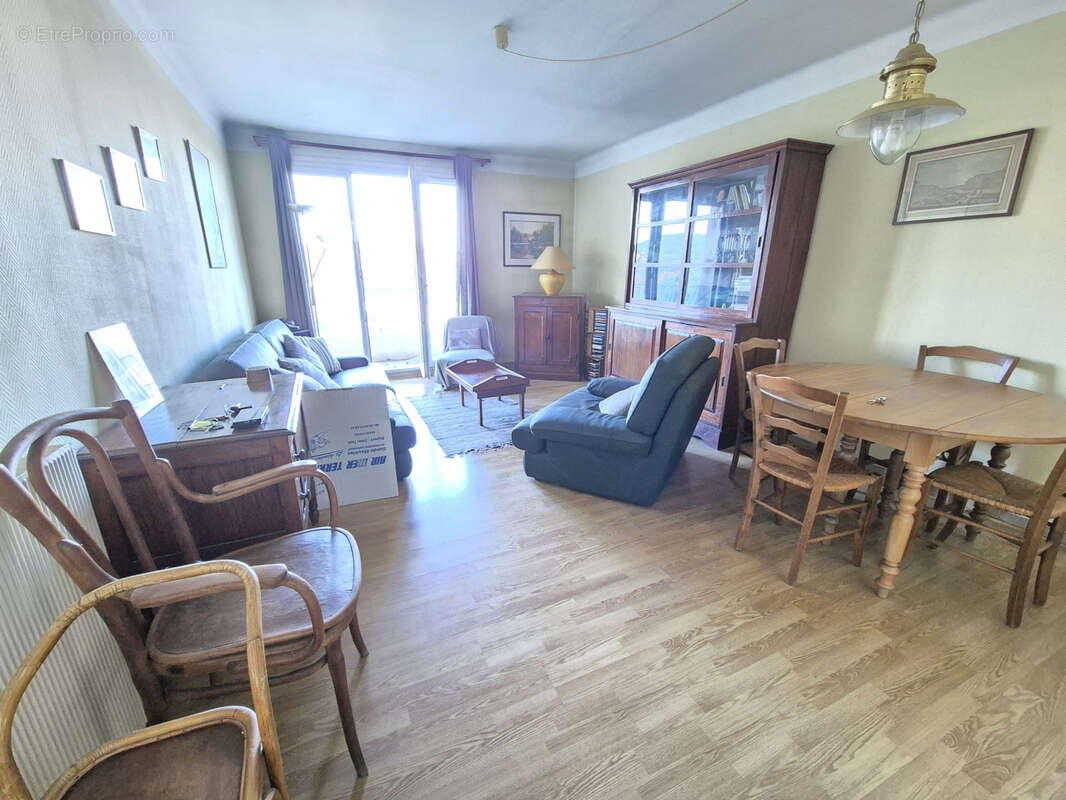 Appartement à HYERES