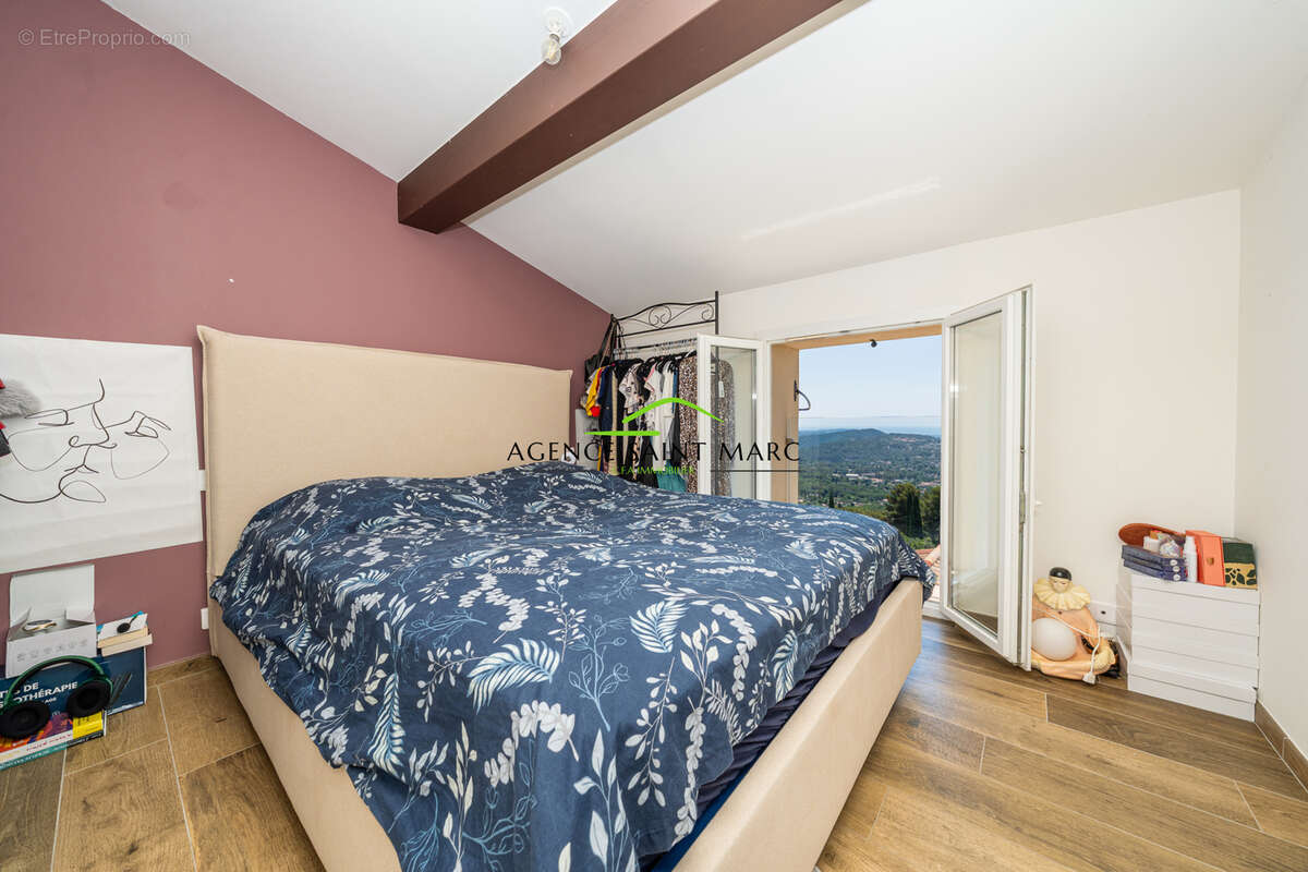 Exclusivité Spéracedès - Magnifique Duplex vue mer - photo 17