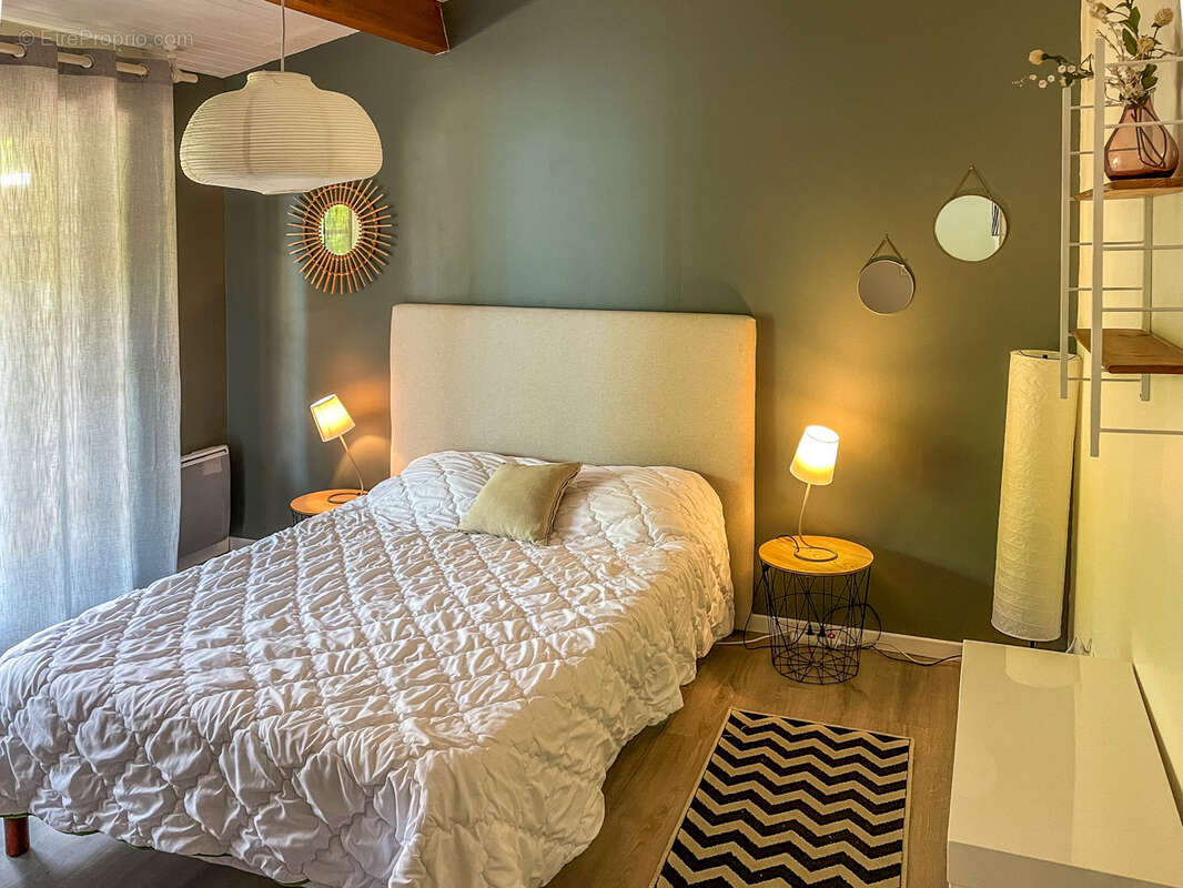 Maison à FONTCOUVERTE