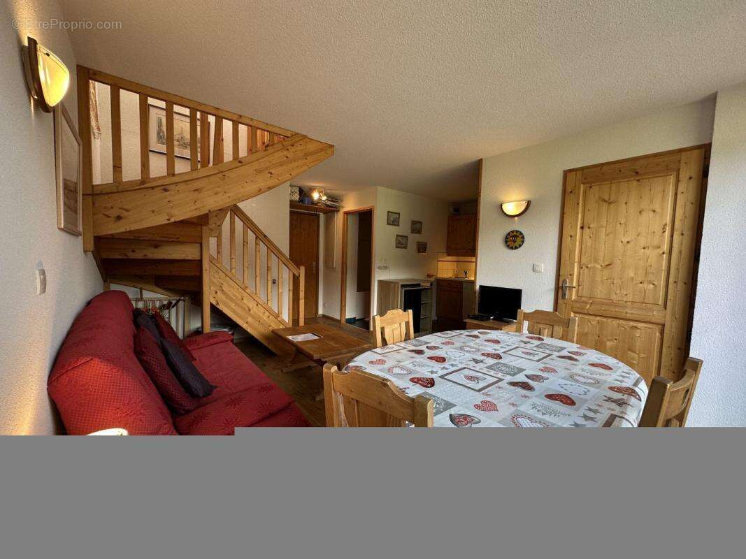 Appartement à MORILLON