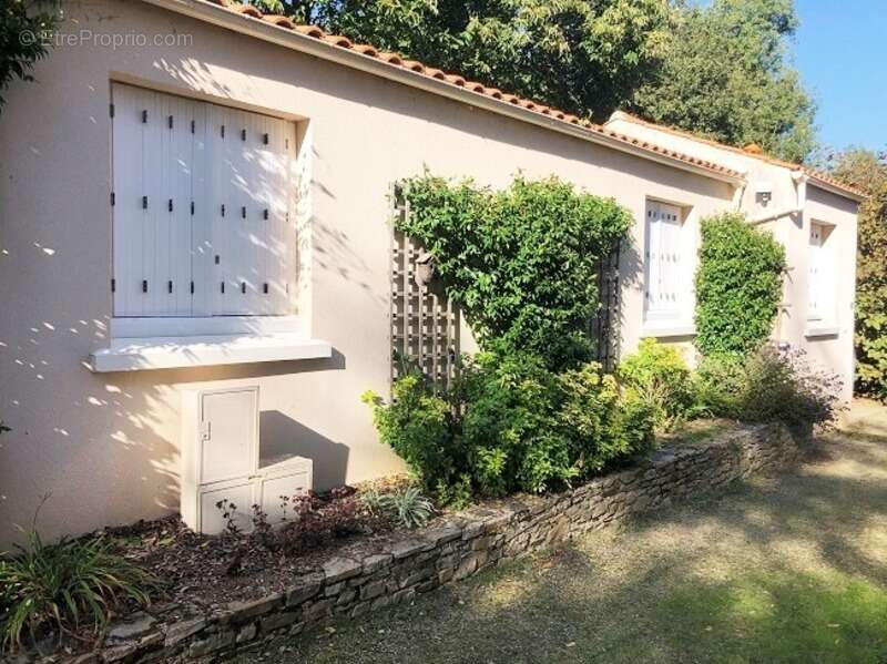 Maison à ROCHESERVIERE