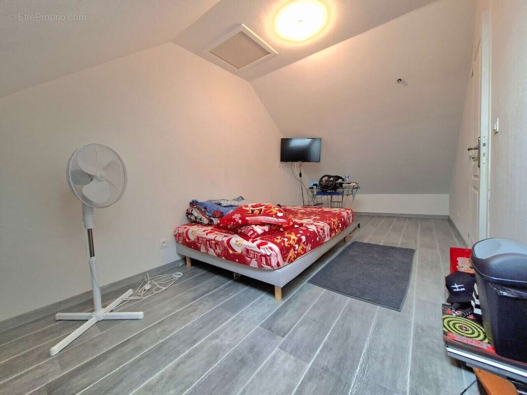 Maison à SAINT-AUBIN-LE-CAUF