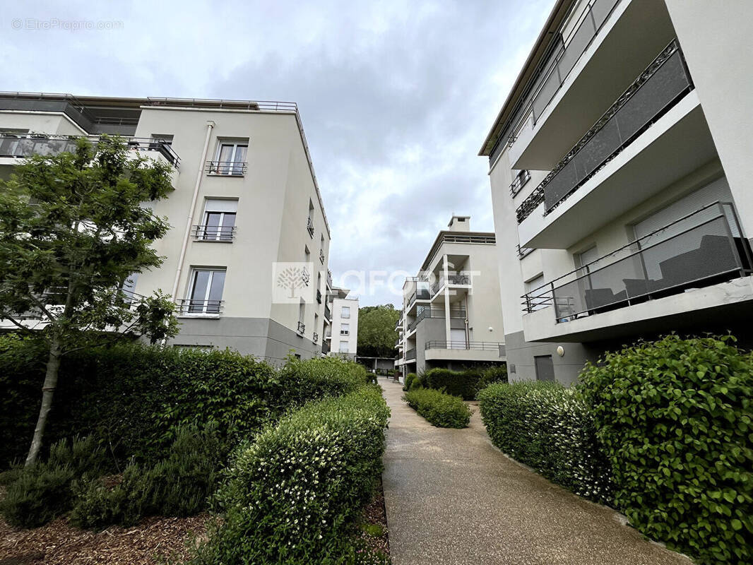 Appartement à HARDRICOURT
