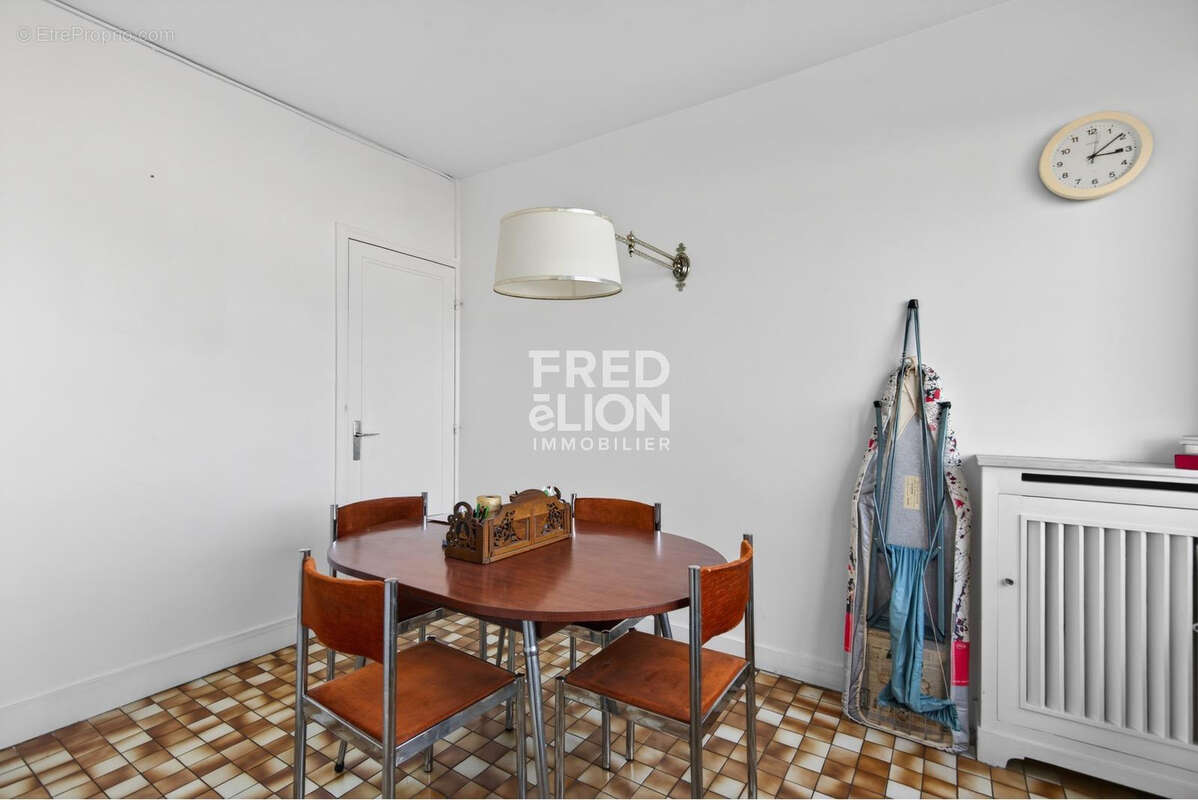 Appartement à PARIS-19E