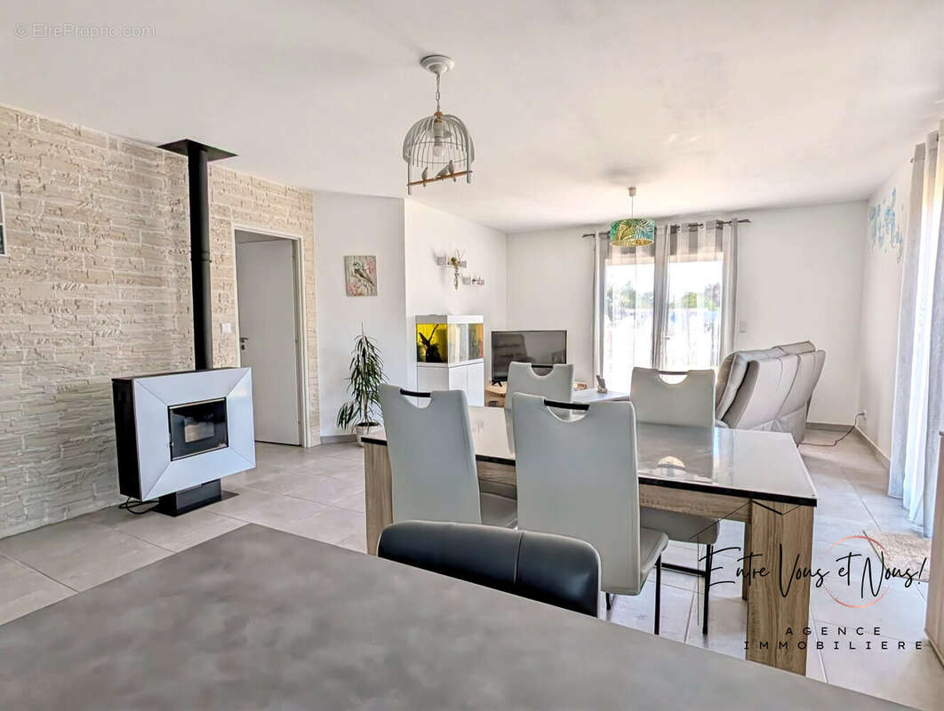 Maison 96 m² à Toulenne  - photo 2