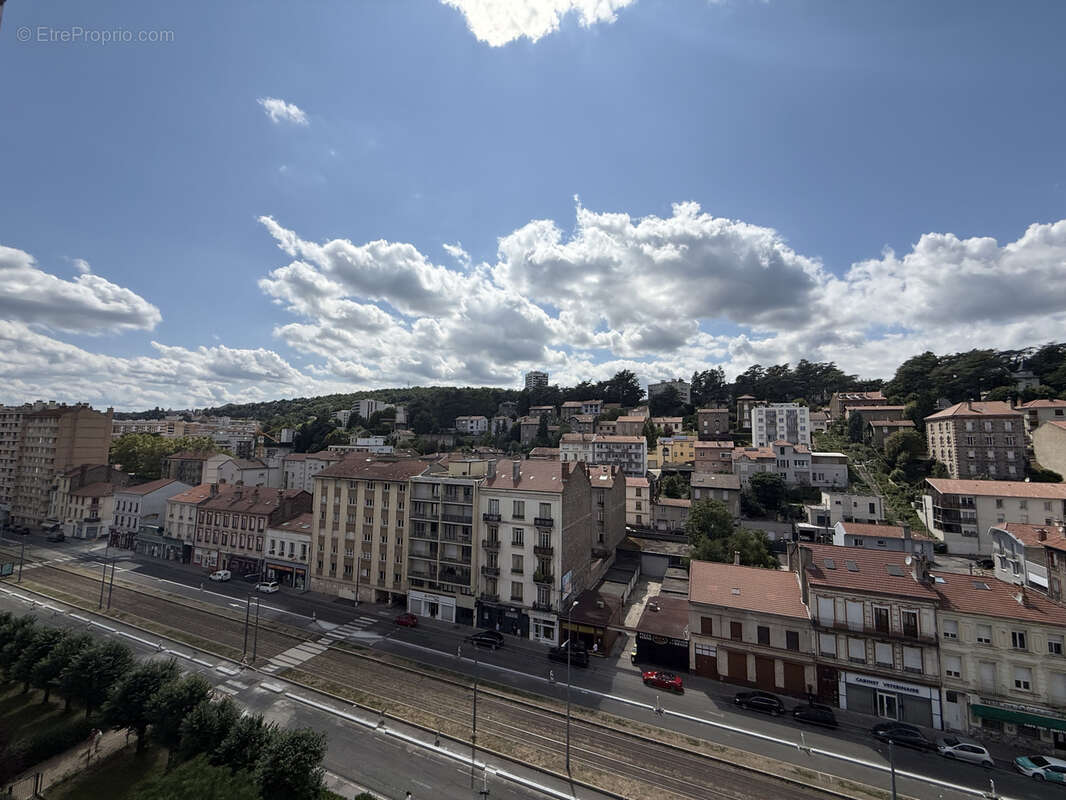 Appartement à SAINT-ETIENNE