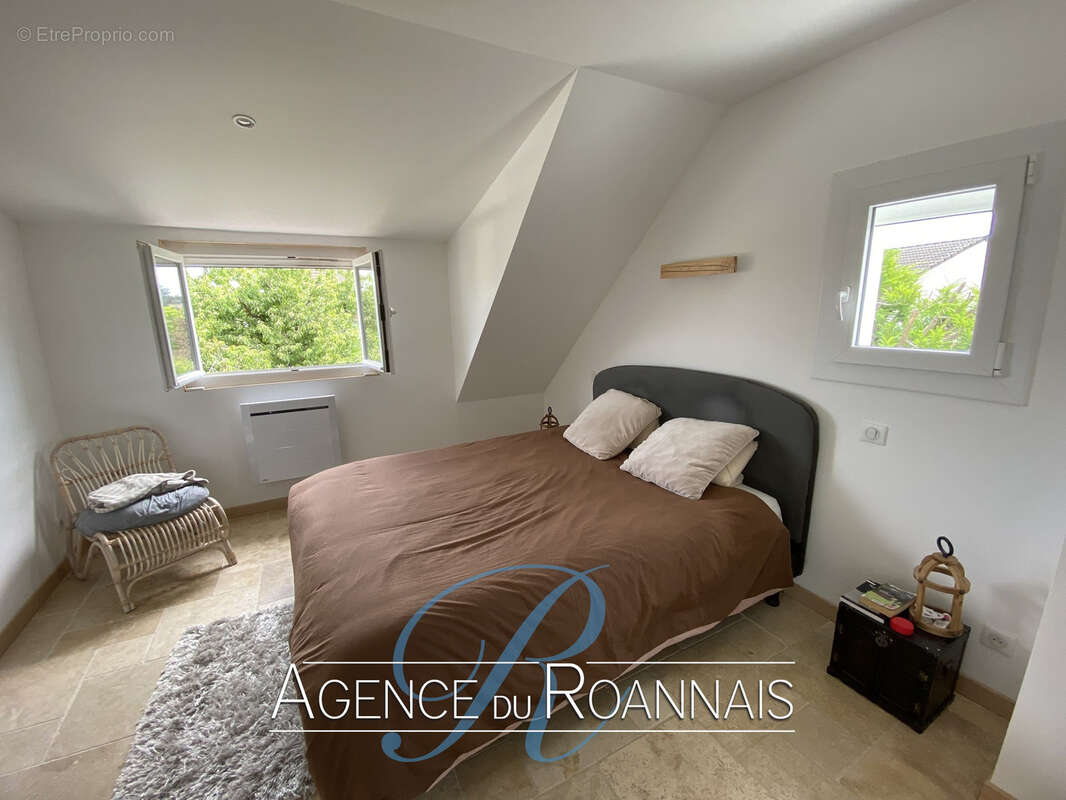 Maison de 130m2 assise sur un terrain clos de 1010m2 avec piscine - photo 13