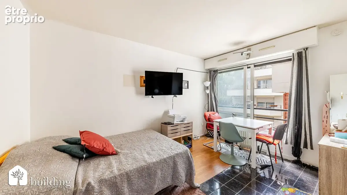 Collange Levallois-Perret - Studio 21,01 m - photo 3