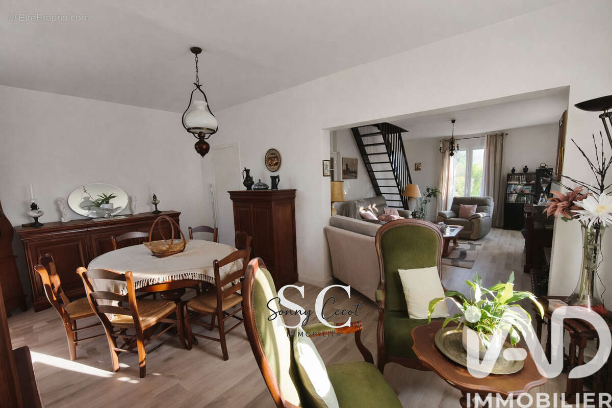 Maison 120 m² à Foulayronnes  - photo 4