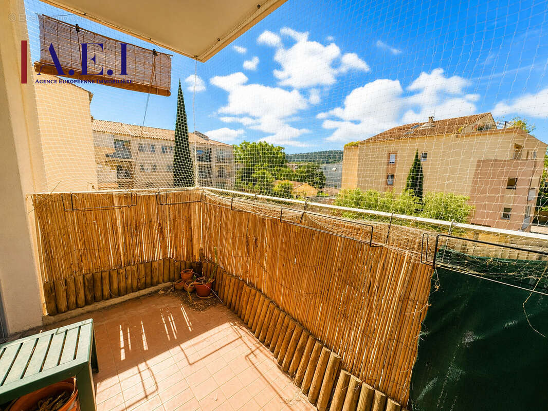 *Appartement T2 à rénover - photo 2