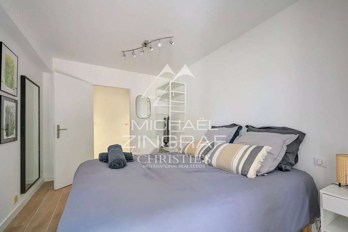 À quelques minutes du cœur d'Aix-en-Provence – Propriété d'exception de 12 pièces de 650 m² sur 1,2 hectares - photo 13