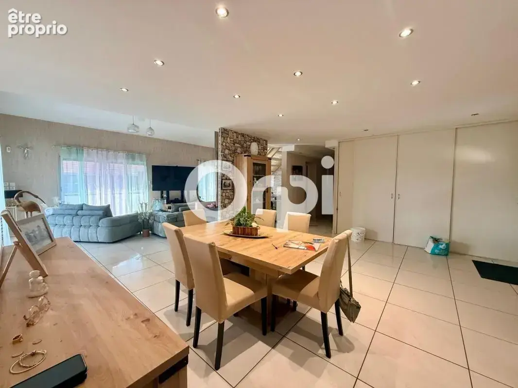 Tencin – duplex de 158 m² avec terrasse, jardin privatif, garage à velo/moto et parking - photo 11
