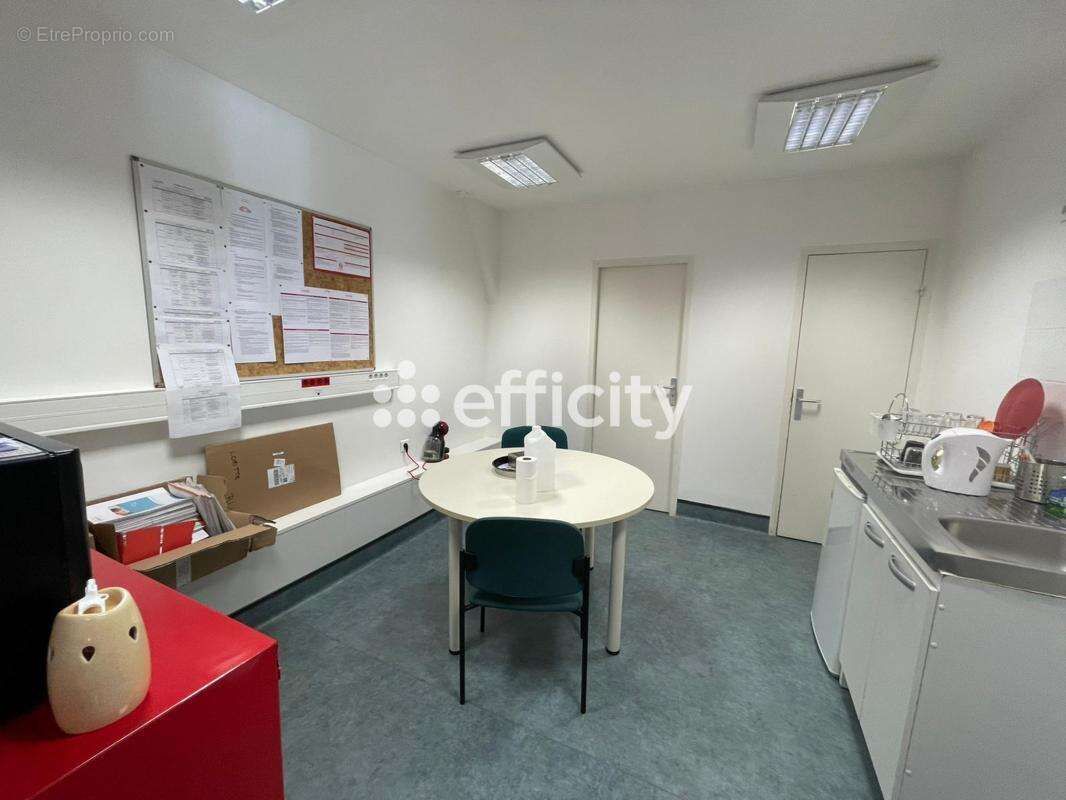 Locaux/Biens immobiliers - photo 3