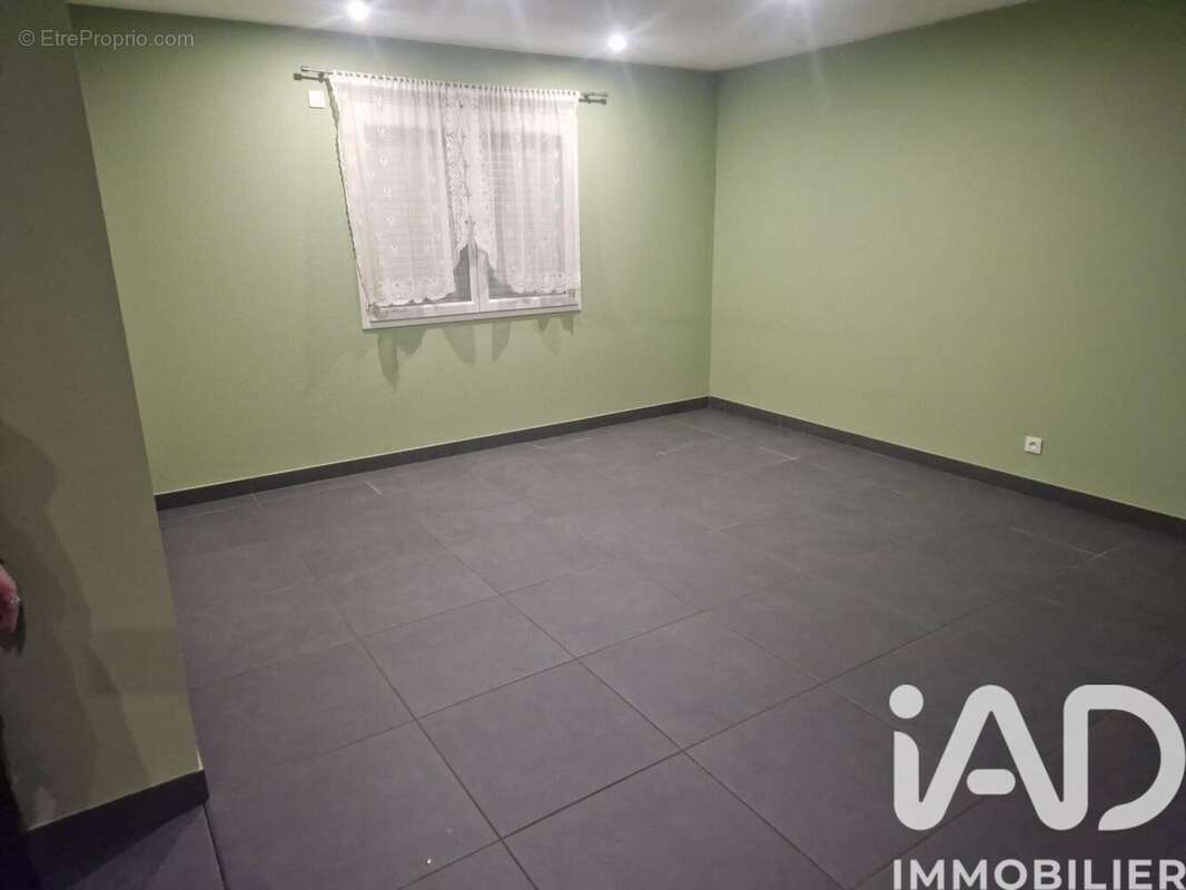 Maison 98 m² à Combeaufontaine  - photo 7