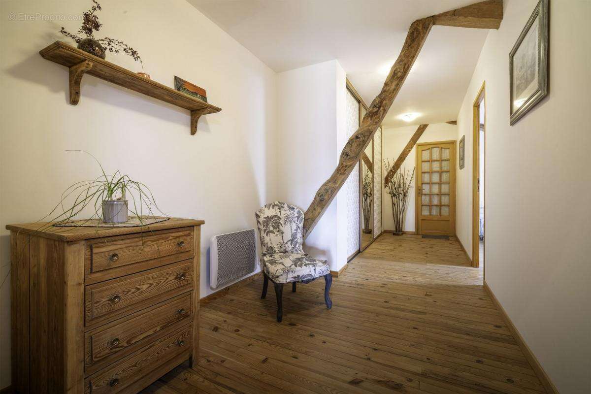Maison à LAMONTJOIE