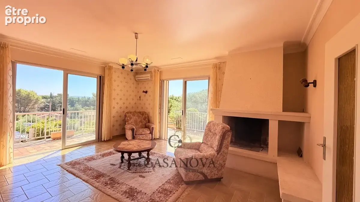 Villa d'architecte avec piscine, six chambres et appartement indépendant sur 1 720 m² de terrain - photo 6