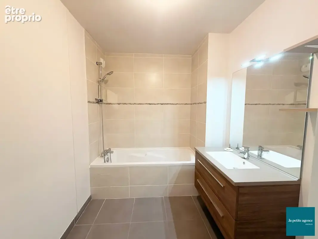 Appartement 2 pièces 45 m² à vendre à Caen (14000) - photo 5