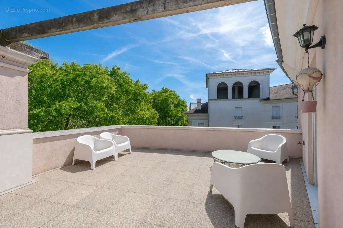Appartement à SERRIS