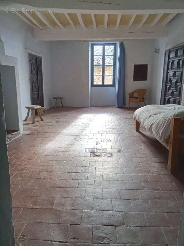 Maison à CROS