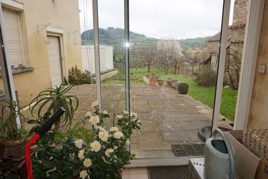 Maison à LA CLAYETTE