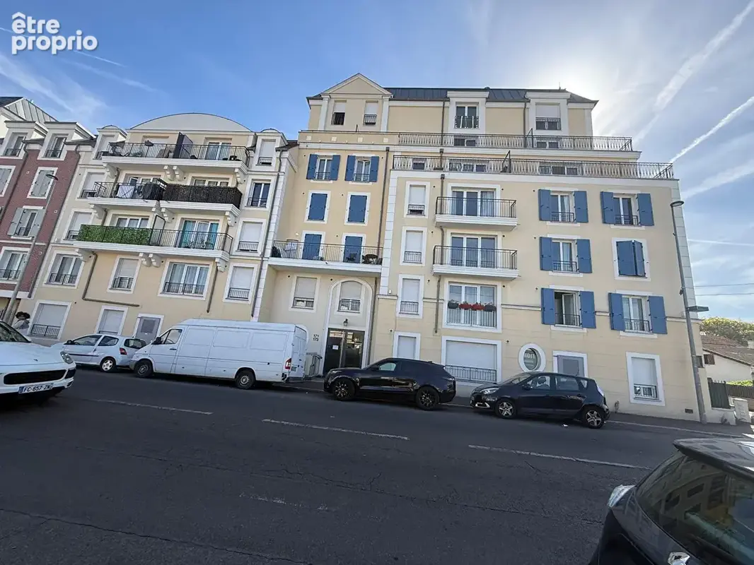 Appartement à LE BLANC-MESNIL