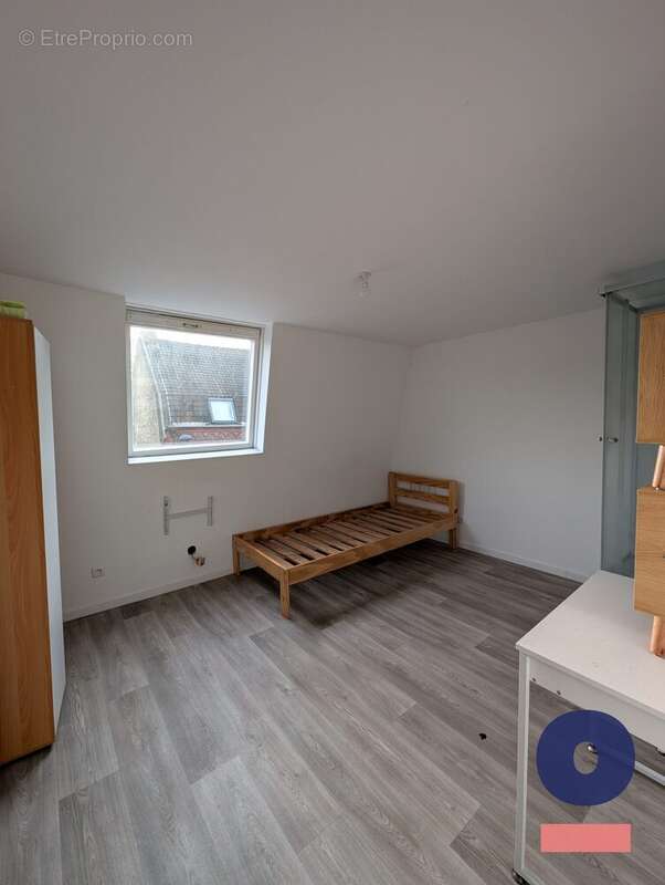 Maison 111 m² à Roubaix  - photo 4