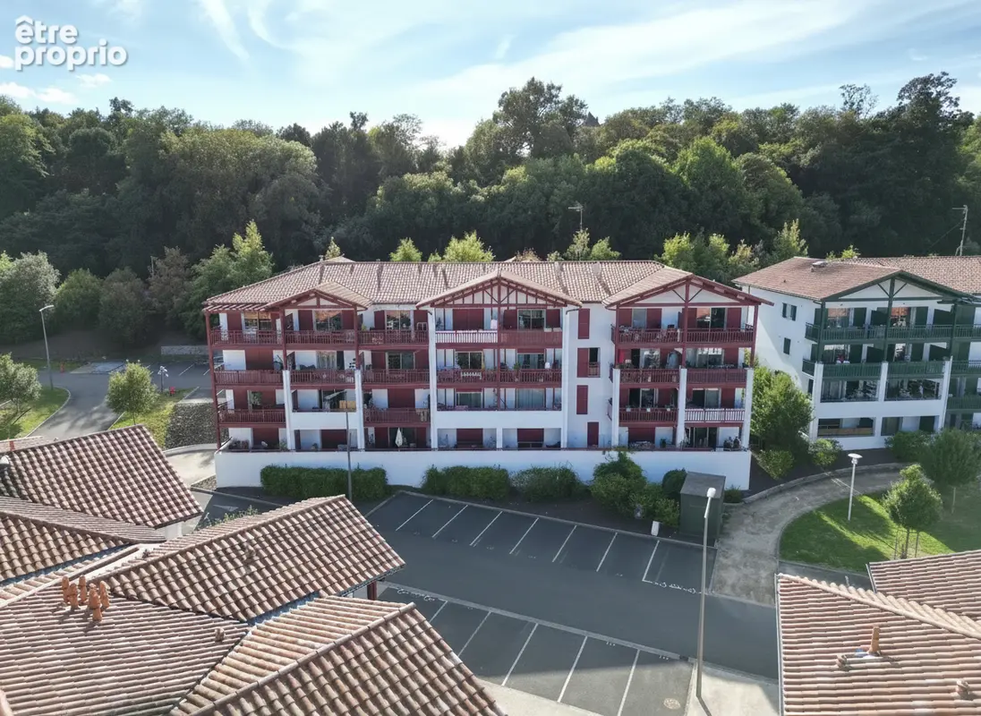 ARPANA T2 avec parking en sous sol et balcon avec vue montagnes à Ustaritz - photo 9