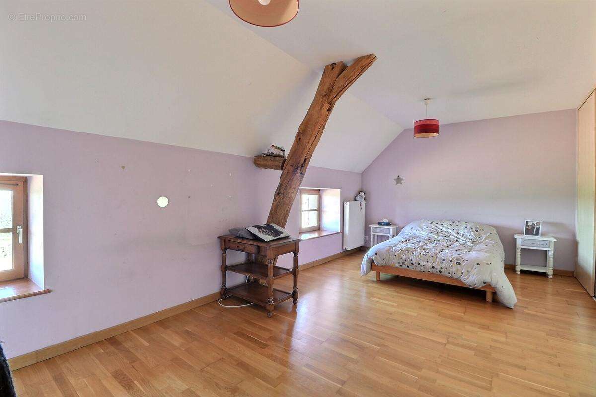 Maison à SAINT-MARTIN-DE-SALENCEY