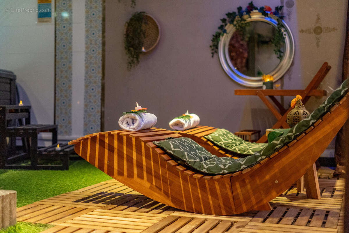 Commerce à CARRY-LE-ROUET