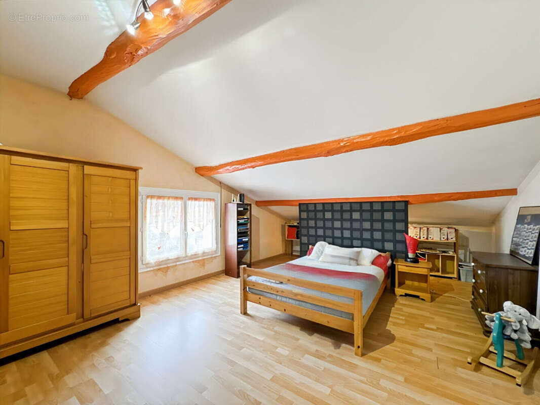 Maison à SAINT-NAUPHARY