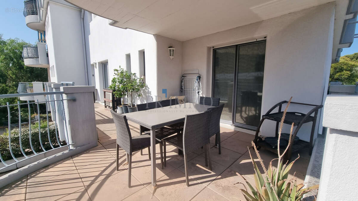 Coup de cœur   saint-raphaël boulouris   2 pièces   terrasse 27 m2   garage 21 m2 - photo 2