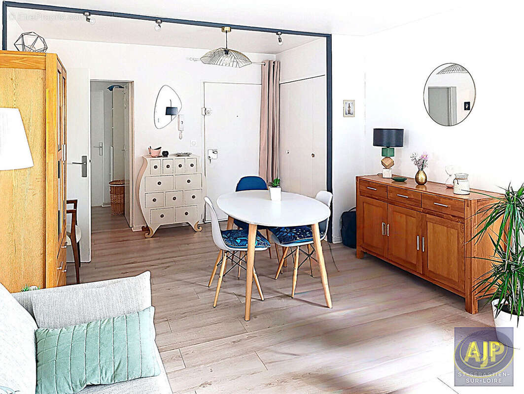 Appartement à SAINT-SEBASTIEN-SUR-LOIRE