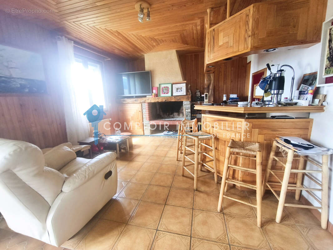 Maison à OSSEJA