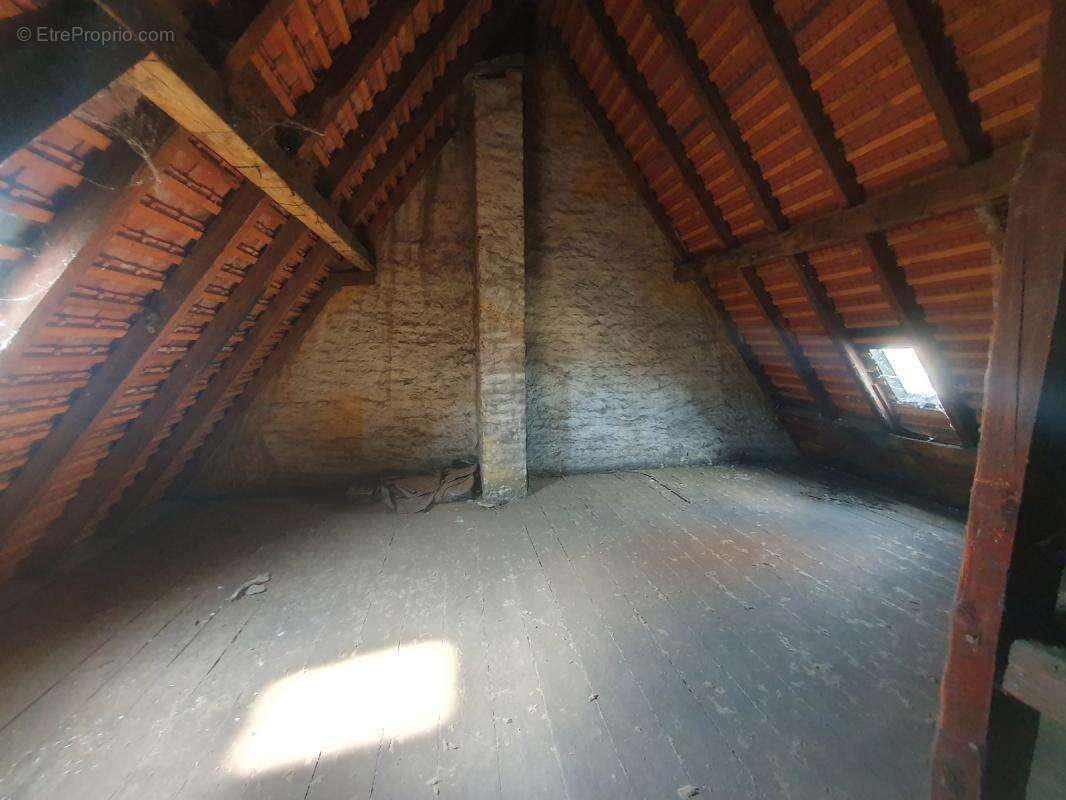 Combles de 74,10m² boulevard d'anvers - photo 6