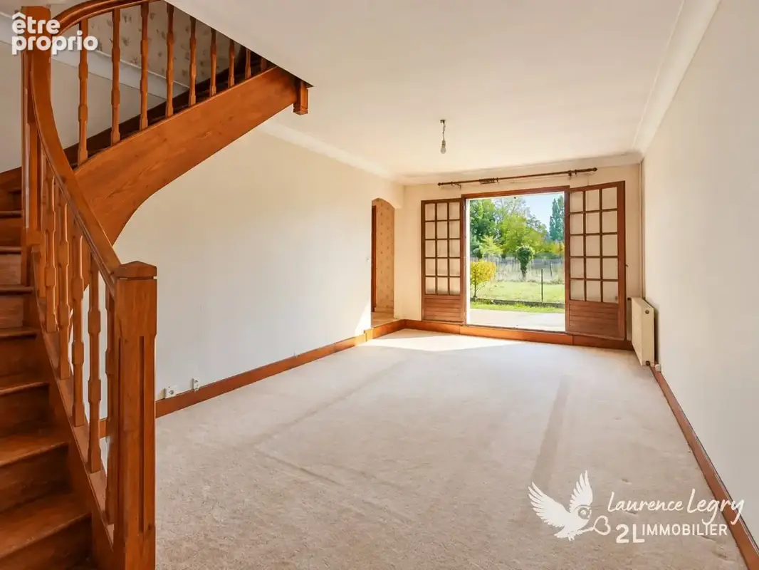 Maison 136 m² à Teloché  2 chambres plain-pied  jardin 736 m²  double garage - Commerces à pieds - photo 6