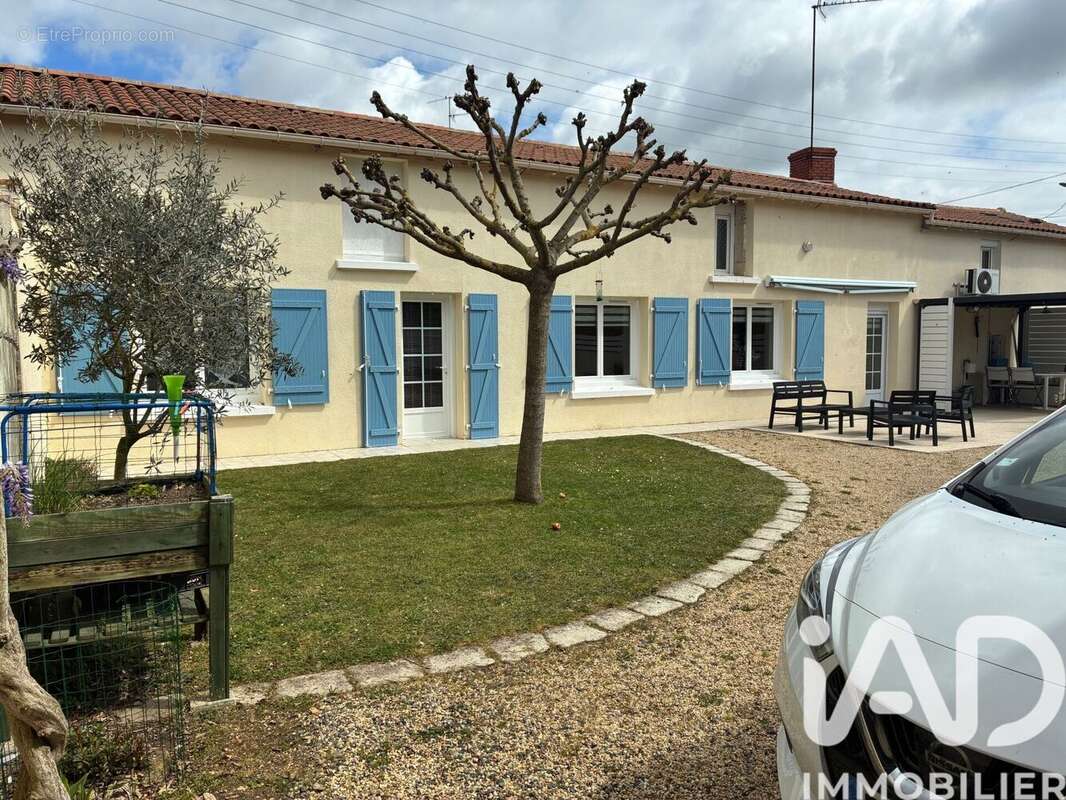 Maison 109 m² à Brion-Pres-Thouet  - photo 4