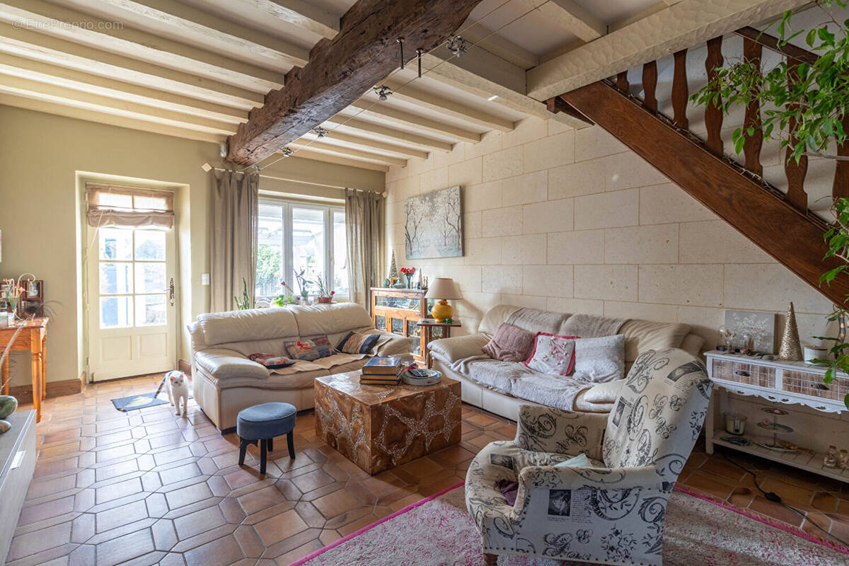 Maison à SAINT-LEON-SUR-L&#039;ISLE