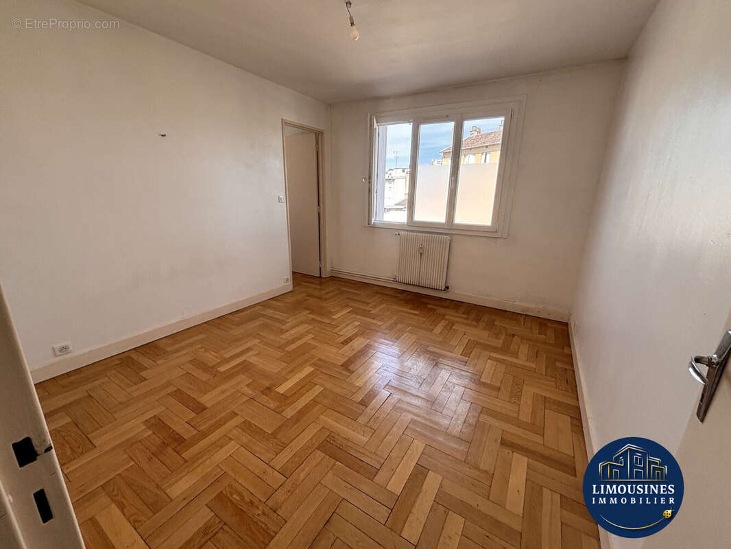 Appartement 65 m² à Limoges  - photo 4