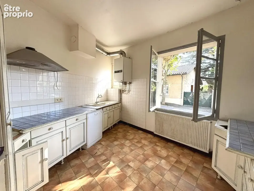 Maison 5 pièces 98 m² à vendre à Romans-Sur-Isere (26100) - photo 3