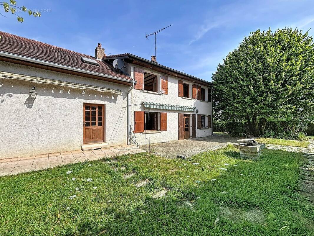 Maison à BOURGUIGNON-LES-LA-CHARITE