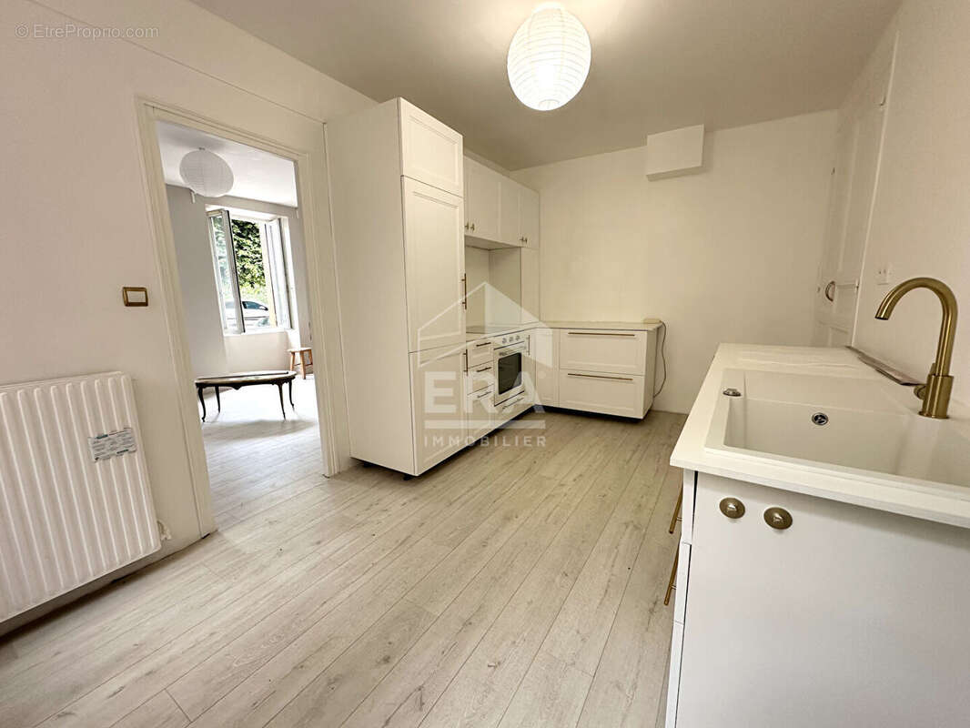 Maison à MONTEREAU-FAULT-YONNE