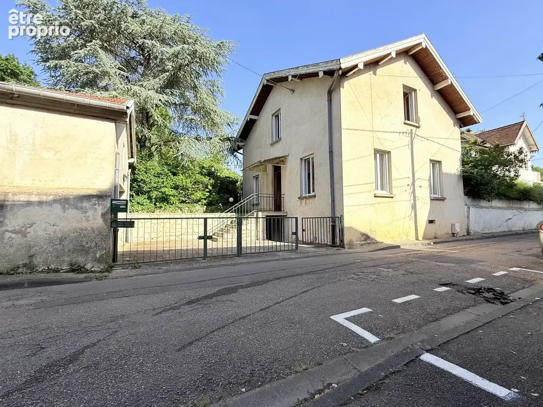 Maison familiale avec grand jardin arboré   Le Ban-Saint-Martin, secteur recherché - photo 2