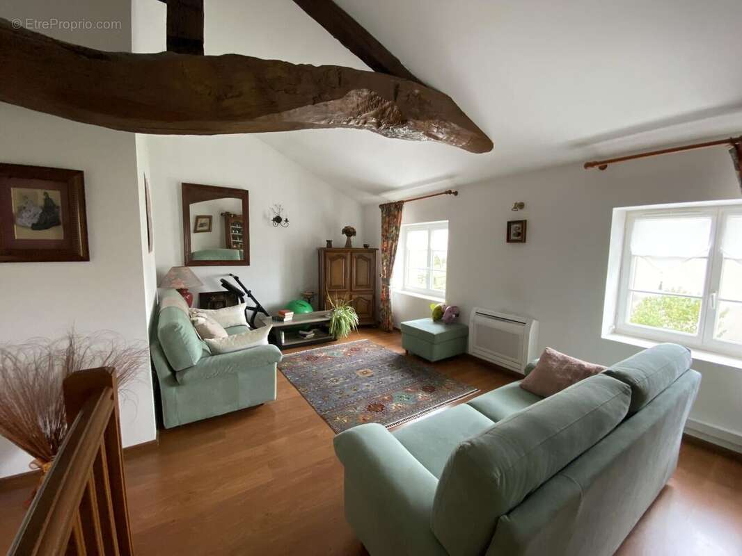 Photo 7 - Appartement à MONTMERLE-SUR-SAONE