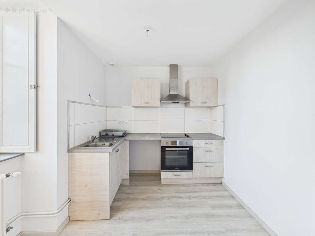 Appartement à CRAPONNE-SUR-ARZON